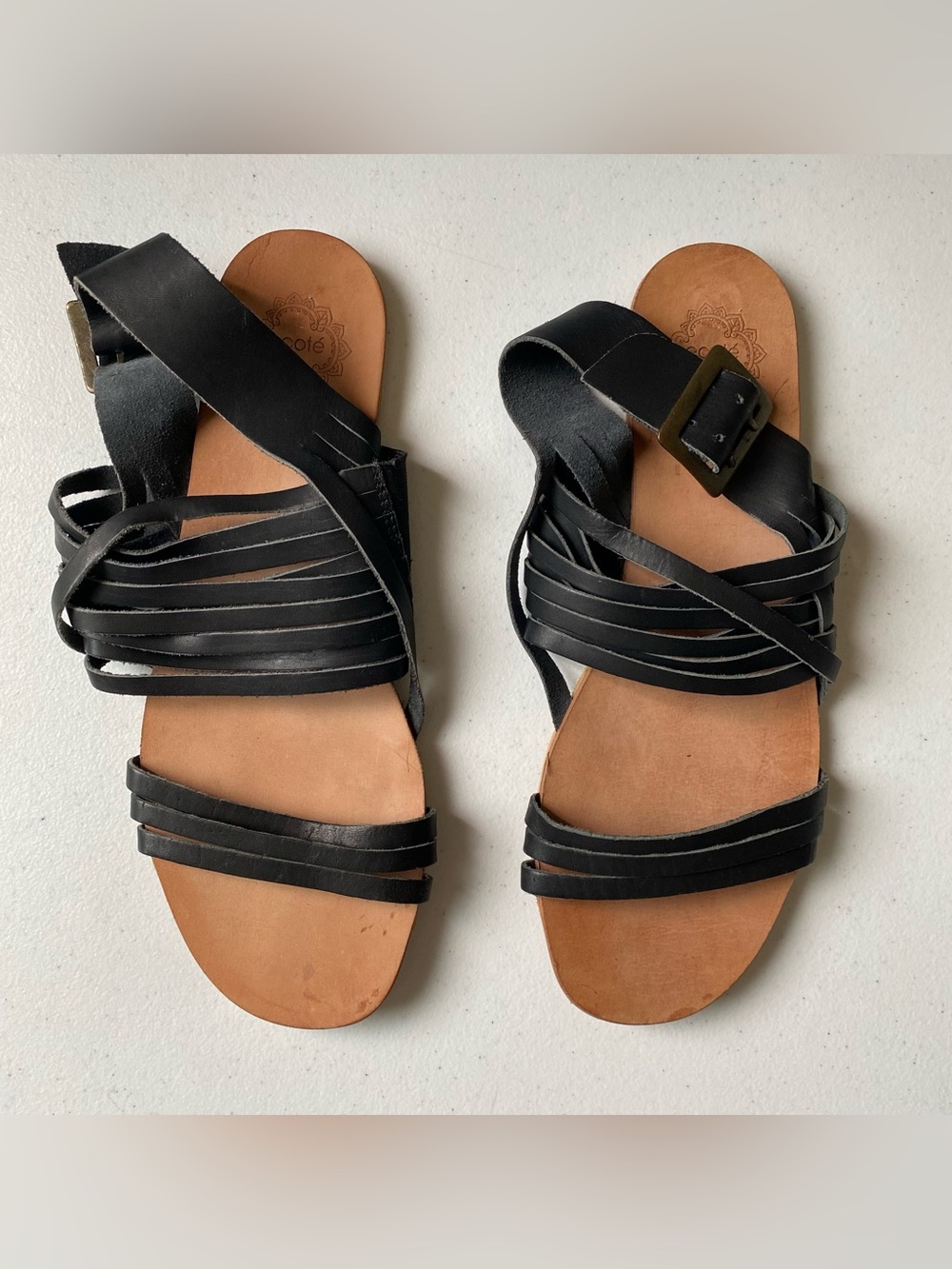 Ecote Size 10 Black Strappy Genuine Leather Metal Buckle Strap Slip-on Sandals